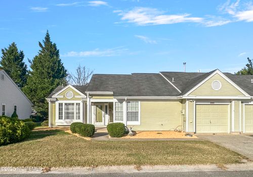 1057A Buckingham Dr, Manchester, NJ, 08759-5301 | Card Image