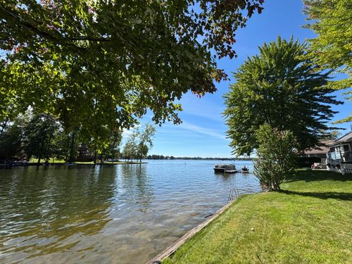 17077 Blackfoot Trl, Howard City, MI, 49329-9595 | Card Image