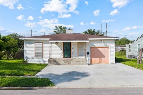 1821 Hawthorne Drive, Corpus Christi, TX, 78404 | Card Image