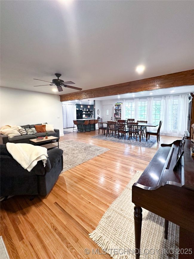 27369 131 St St, House other with 3 bedrooms, 2 bathrooms and null parking in Coweta OK | Image 9