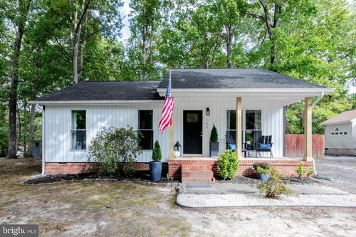 196 Land Or Dr, Ruther Glen, VA, 22546-1066 | Card Image