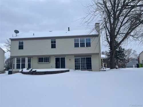 45225 Yorkshire Dr, Novi, MI, 48375-2258 | Card Image