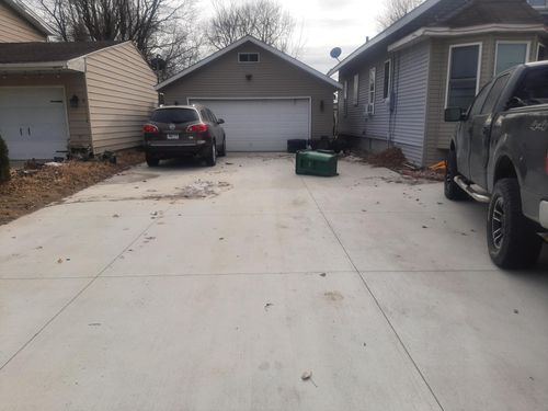 315 Armstrong Ave, Butterfield, MN, 56120-9402 | Card Image