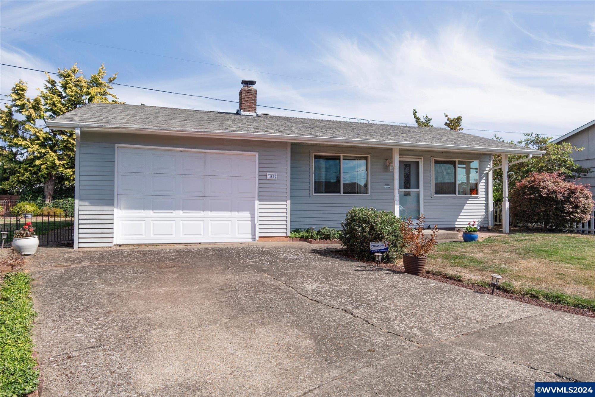 Thompson Rd, Woodburn, OR 97071