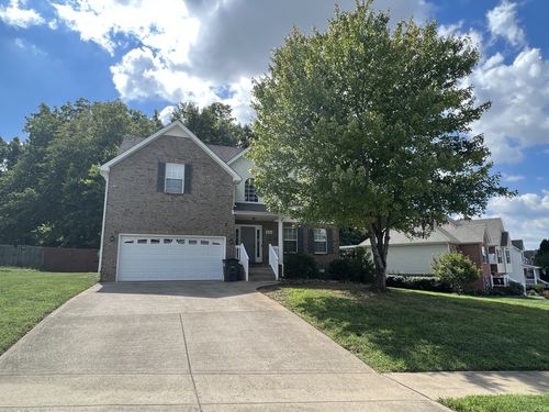 450 Winding Bluff Way, Clarksville, TN, 37040-5751 | Card Image