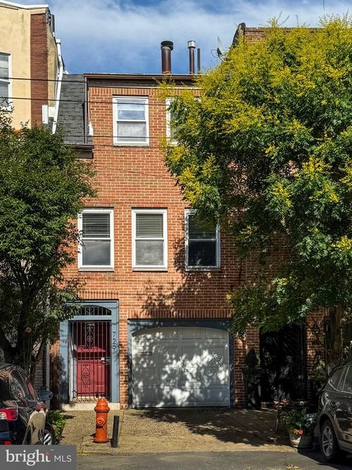 729 S 11th St, PHILADELPHIA, PA, 19147-1903 | Card Image