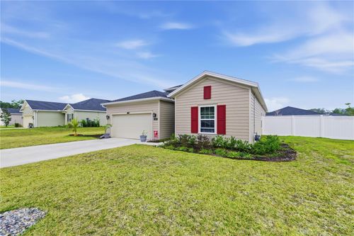 560 Nw 4th Ave, WILLISTON, FL, 32696-1642 | Card Image