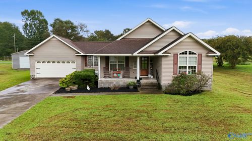 62 Willow Wood Ln, Boaz, AL, 35956-5556 | Card Image