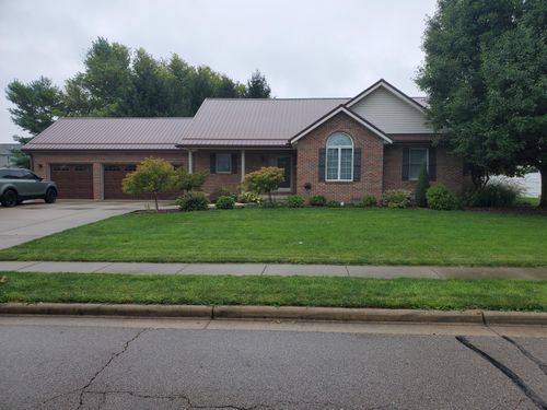 1201 Farmington Ln, Washington Court House, OH, 43160-8681 | Card Image