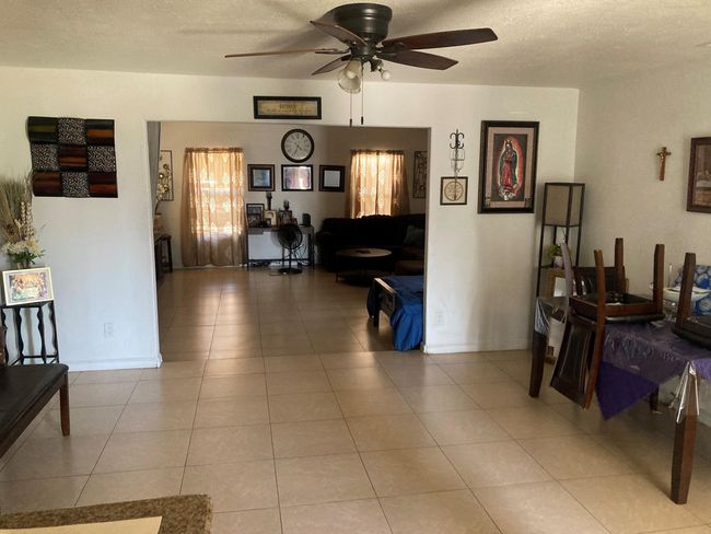 464 S Vista St, House other with 3 bedrooms, 2 bathrooms and null parking in Tulare CA | Image 5
