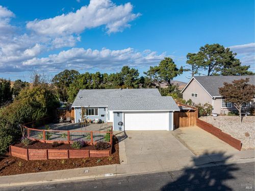  Gill Way, Benicia, CA, 94510 | Card Image