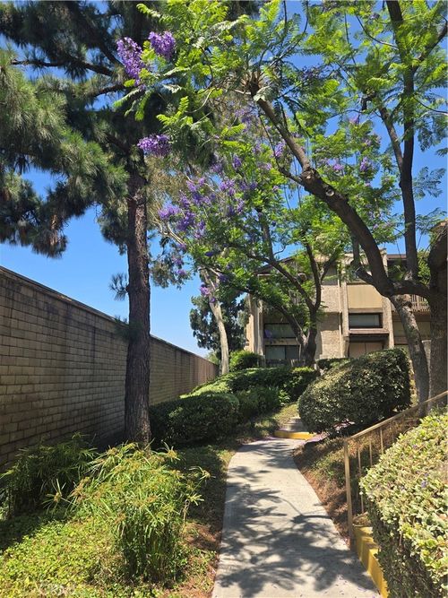 504 Jay Ct, Montebello, CA, 90640-3463 | Card Image