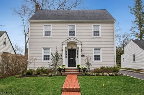 35 Knollwood Ave, Madison, NJ, 07940-1743 | Card Image