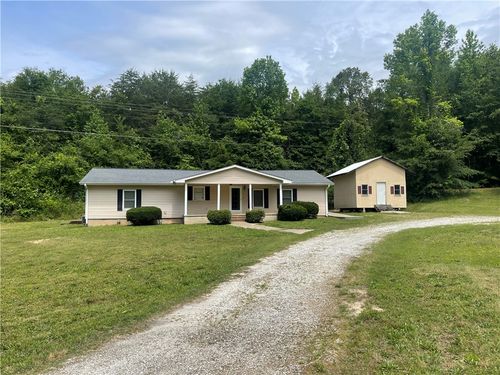 857 Pickett Post Rd, Walhalla, SC, 29691-3428 | Card Image