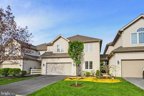 704 Woodfield Dr, LITITZ, PA, 17543-6623 | Card Image