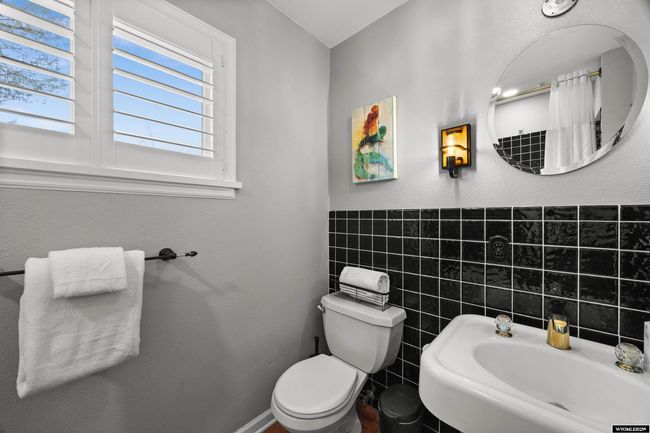 1008 W 25 Th St, House other with 5 bedrooms, 3 bathrooms and null parking in Casper WY | Image 11