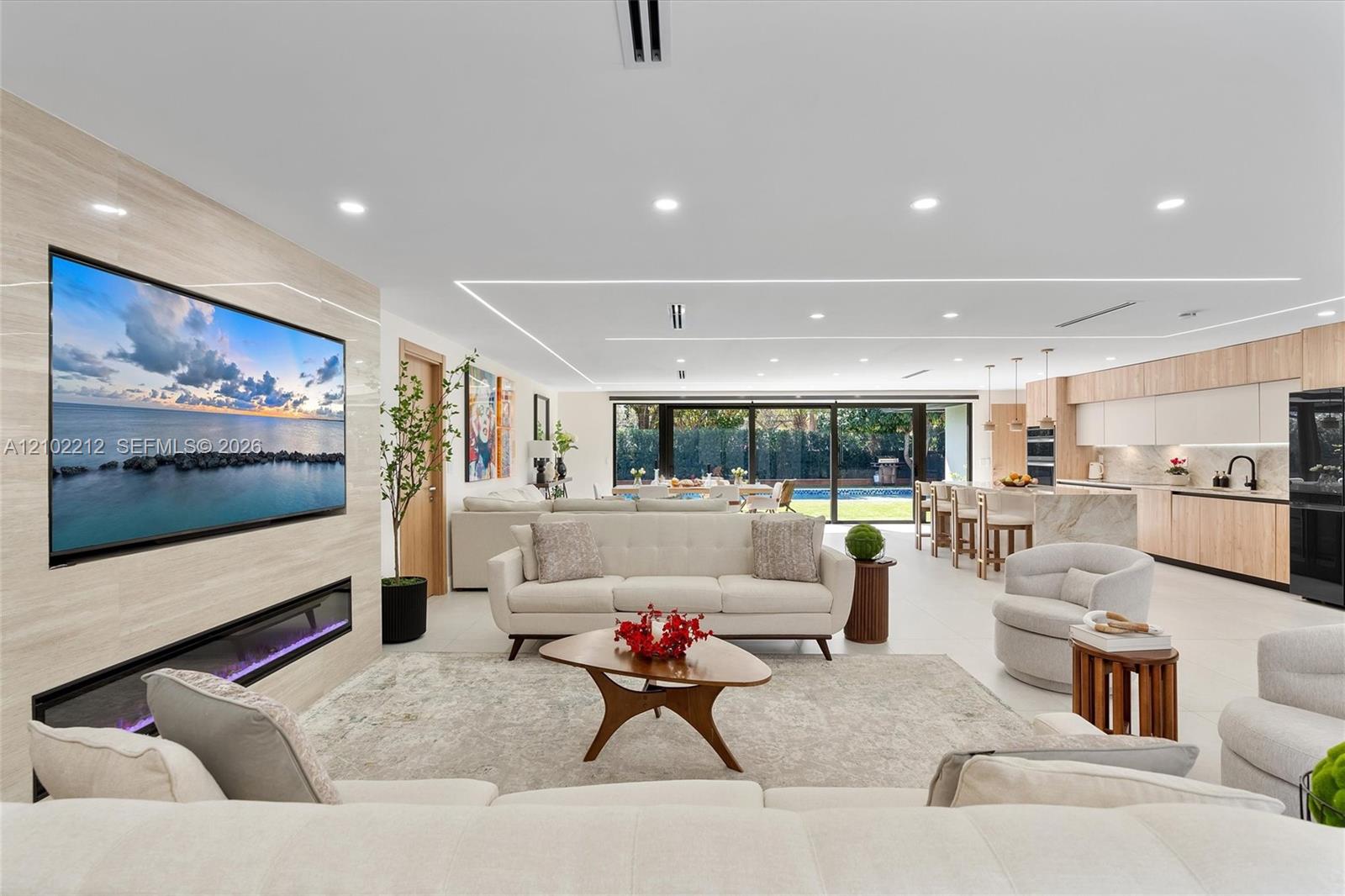 Residential Lease in Hollywood 5