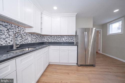 33 N Millbourne Ave, UPPER DARBY, PA, 19082-1811 | Card Image