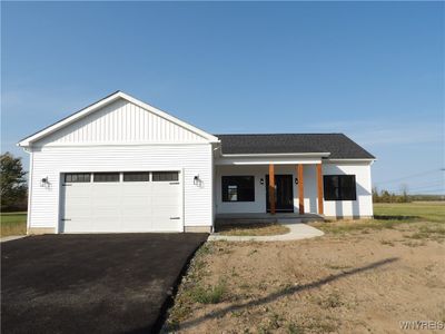 SOUTH FACING - BLACK TOP DRIVEWAY- FRONT PATIO ENTRANCE | Image 3