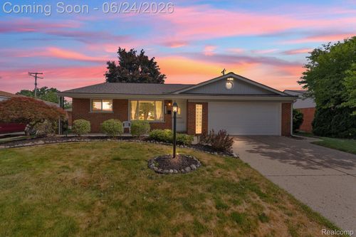 34316 Tomahawk Dr, Westland, MI, 48185-7037 | Card Image
