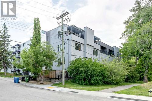 2101 17 St Sw, Calgary, AB, T2T4M5 | Card Image