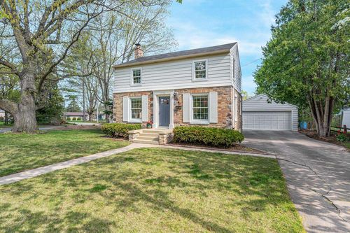 1026 W Calumet Street, APPLETON, WI, 54915 | Card Image