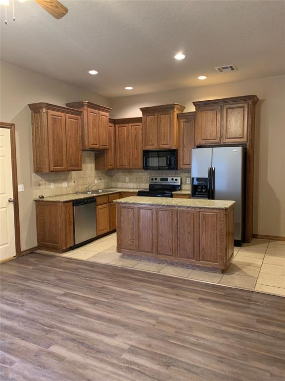 Woodbriar , Noble, OK 73068