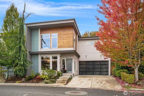 13739 Wayne Pl N, Seattle, WA, 98133-7178 | Card Image