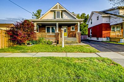 307 Eulalie Ave, House other with 3 bedrooms, 2 bathrooms and 4 parking in Oshawa ON | Image 1