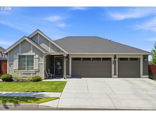 855 Ne Hudspeth Cir, Prineville, OR, 97754 | Card Image