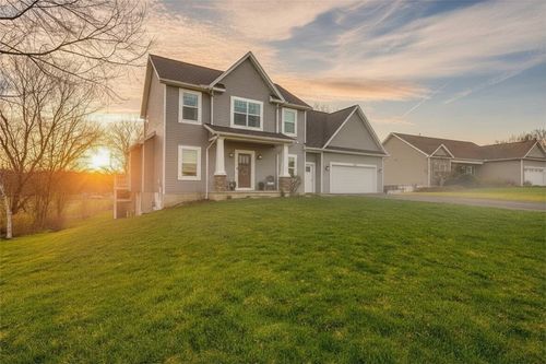 3810 Teresa Dr, Walworth, NY, 14568-9345 | Card Image