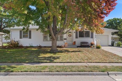 3805 N Linwood Avenue, House other with 3 bedrooms, 2 bathrooms and null parking in Davenport IA | Image 1