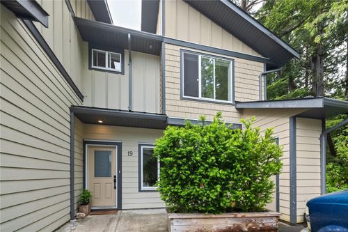 19-625 Hellesen Dr, Tofino, BC, V0R | Card Image