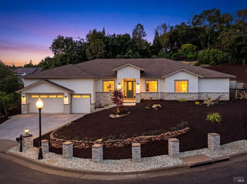3817 Moss Hollow Ct, Santa Rosa, CA, 95404-1567 | Card Image