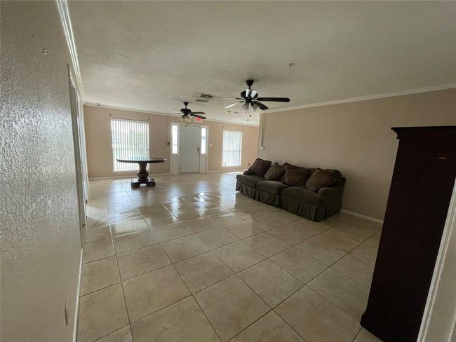 B1-Main Area | Image 5