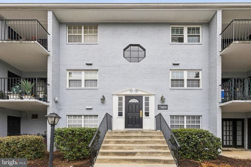 202-7089 Spring Garden Dr, SPRINGFIELD, VA, 22150-2905 | Card Image