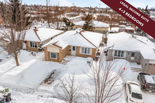 3 Hickling Trail, Barrie, ON, L4M5W1 | Card Image