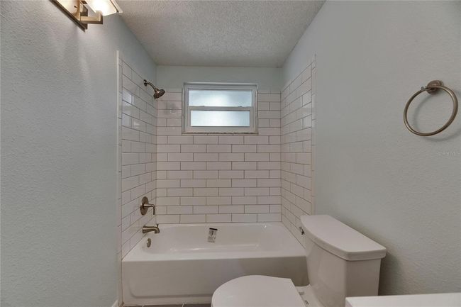 832 Seabreeze Dr, House other with 3 bedrooms, 2 bathrooms and null parking in RUSKIN FL | Image 17