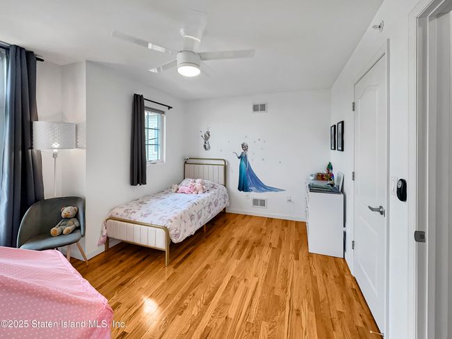19 Scribner Ave | Image 16