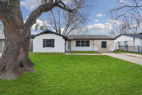 8842 Donnybrook Ln, Dallas, TX, 75217-2028 | Card Image