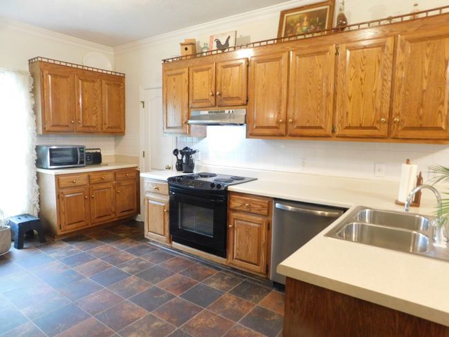 1129 Adam Dr, House other with 3 bedrooms, 3 bathrooms and 6 parking in Cottontown TN | Image 31