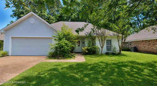 246 Cherry Bark Dr, Brandon, MS, 39047-7204 | Card Image