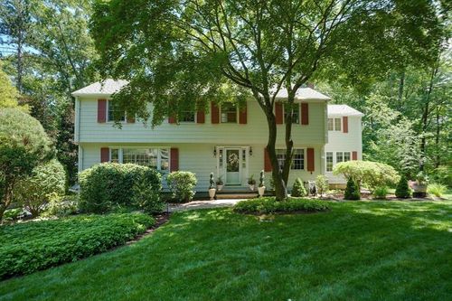 15 Carter Drive, Framingham, MA, 01701 | Card Image