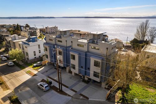3831 59th Avenue Sw, Seattle, WA, 98116 | Card Image