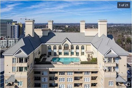 404-3334 Peachtree Rd Ne, Atlanta, GA, 30326-6807 | Card Image
