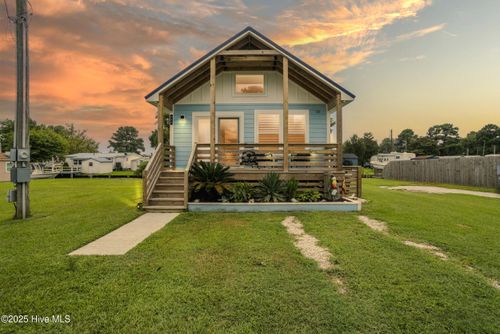 111 Reef Ln, Grandy, NC, 27939-9777 | Card Image