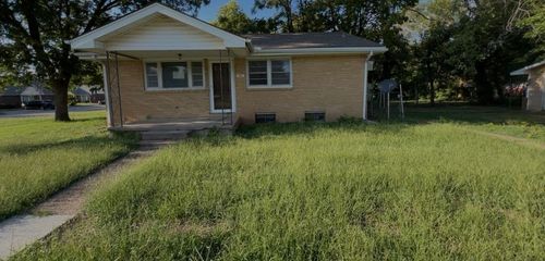 110 E 4th Ave, Belle Plaine, KS, 67013-1310 | Card Image