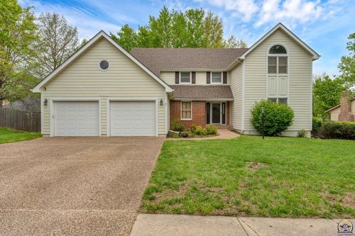 920 43rd St, Topeka, KS, 66609-1620 | Card Image