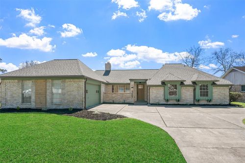 5607 Arncliffe Dr, Houston, TX, 77088-4307 | Card Image