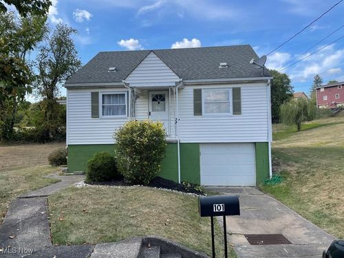 101 Denese Dr, Weirton, WV, 26062-4019 | Card Image